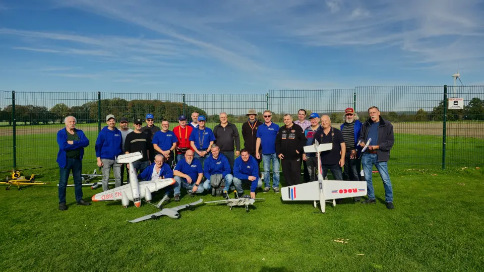 Gruppenfoto Abfliegen 2024